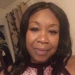 Meet your Posher, Deborrah